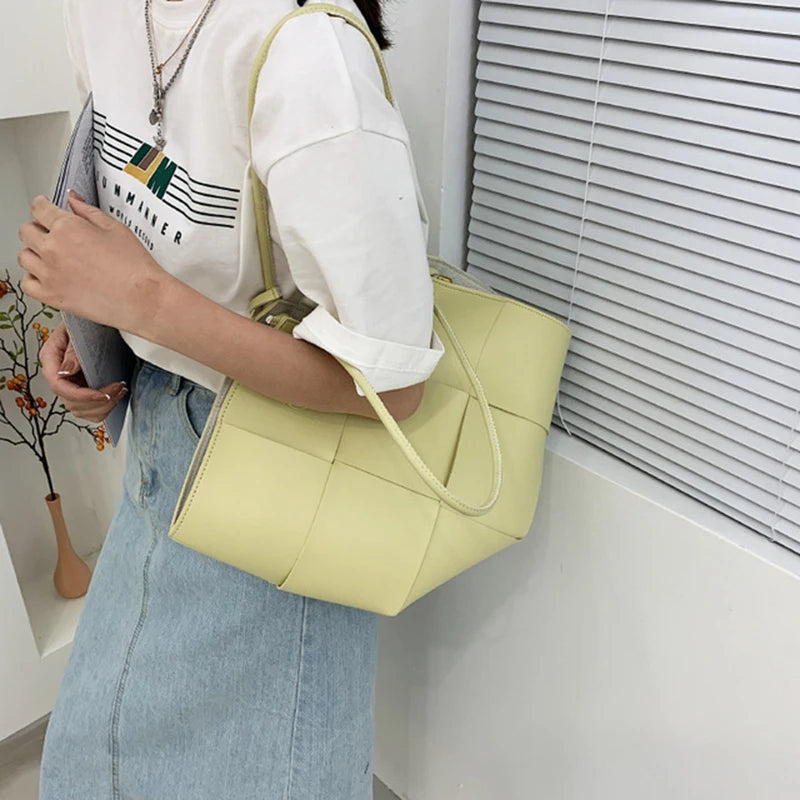 Article comforme à l'image, créez votre style en choisissant votre taille, couleur pour une satifaction parfaite!