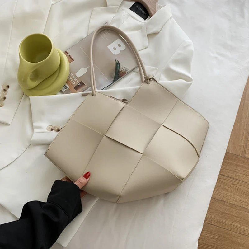 Article comforme à l'image, créez votre style en choisissant votre taille, couleur pour une satifaction parfaite!