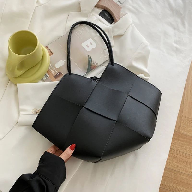 Article comforme à l'image, créez votre style en choisissant votre taille, couleur pour une satifaction parfaite!