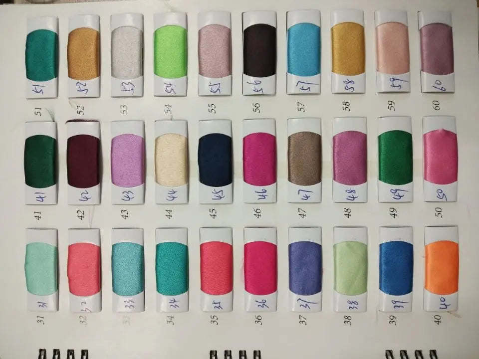 Article comforme à l'image, créez votre style en choisissant votre taille, couleur pour une satifaction parfaite!