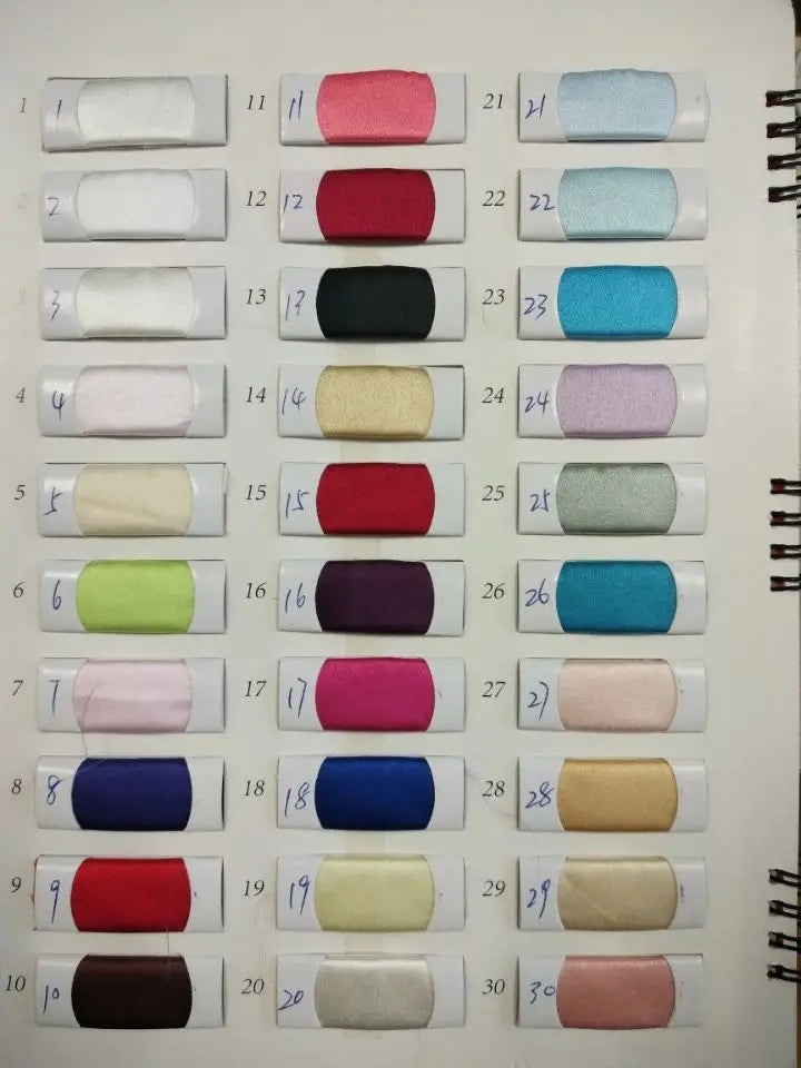 Article comforme à l'image, créez votre style en choisissant votre taille, couleur pour une satifaction parfaite!