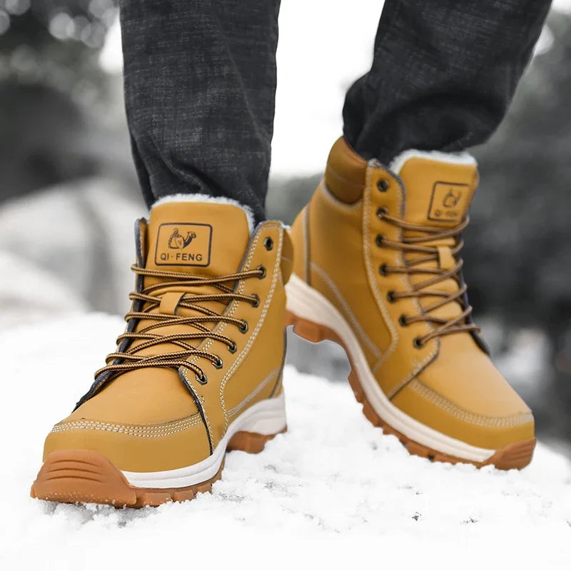 Men's Retro PU Leather Ankle Boots – Lace-Up Cowboy-Style Snow Boots with Optional Fur Lining