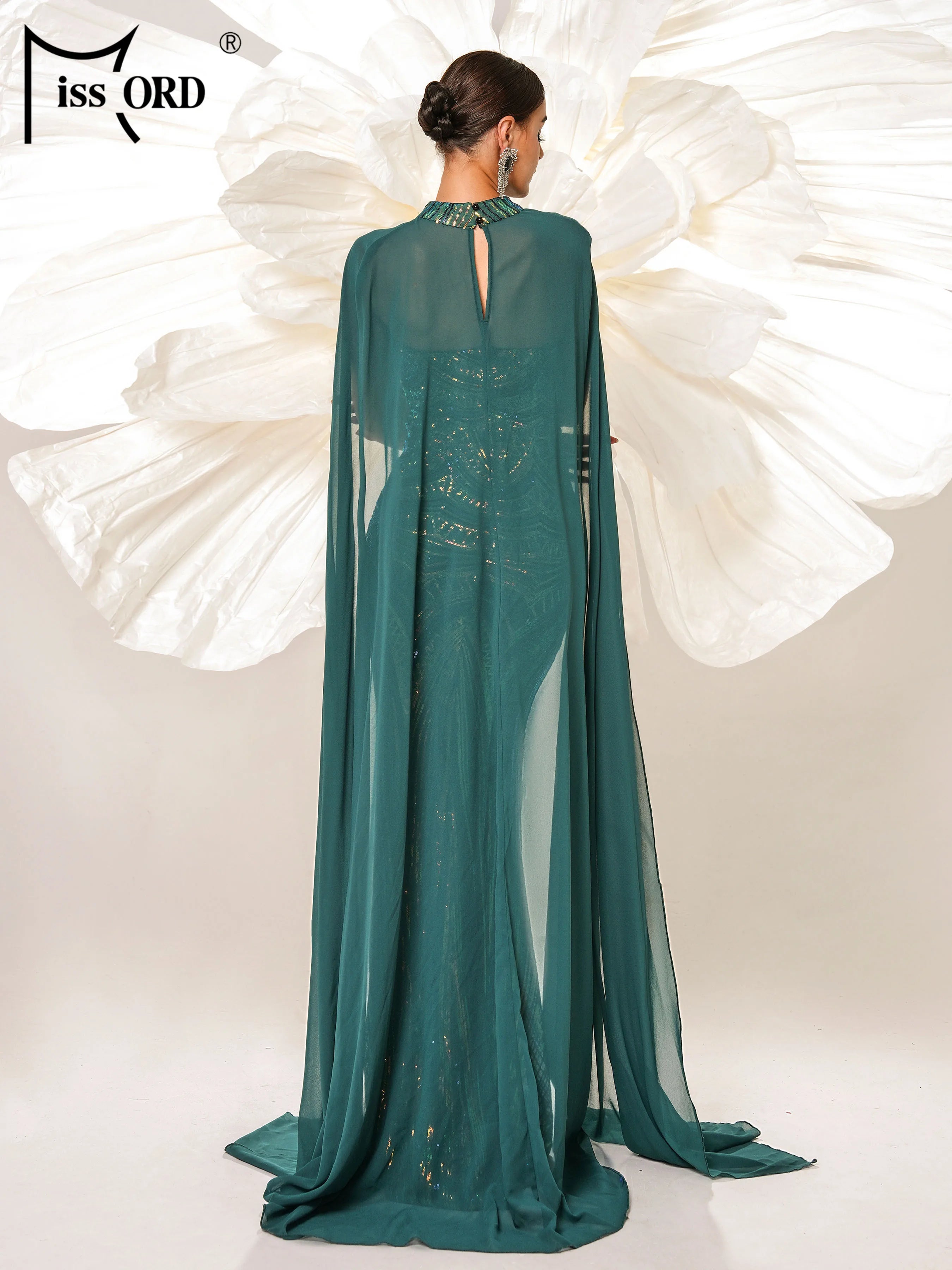 Article comforme à l'image, créez votre style en choisissant votre taille, couleur pour une satifaction parfaite!