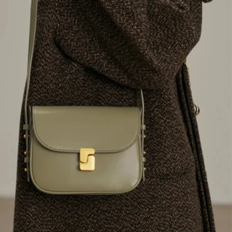 Article comforme à l'image, créez votre style en choisissant votre taille, couleur pour une satifaction parfaite!