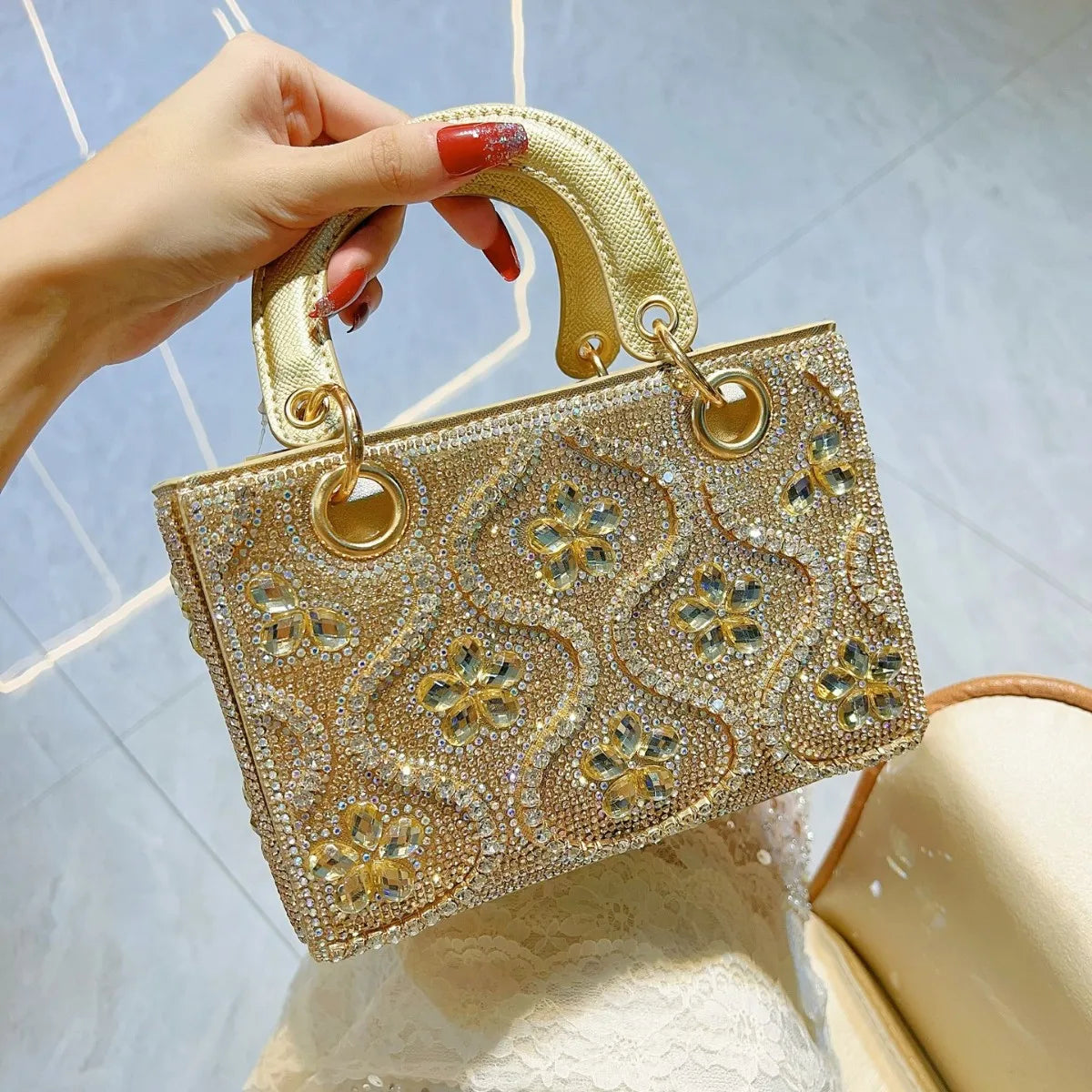 Luxury Women Shoulder Crossbody Evening Handbag Diamond Decoration Long Chain Bag LADYLYS
