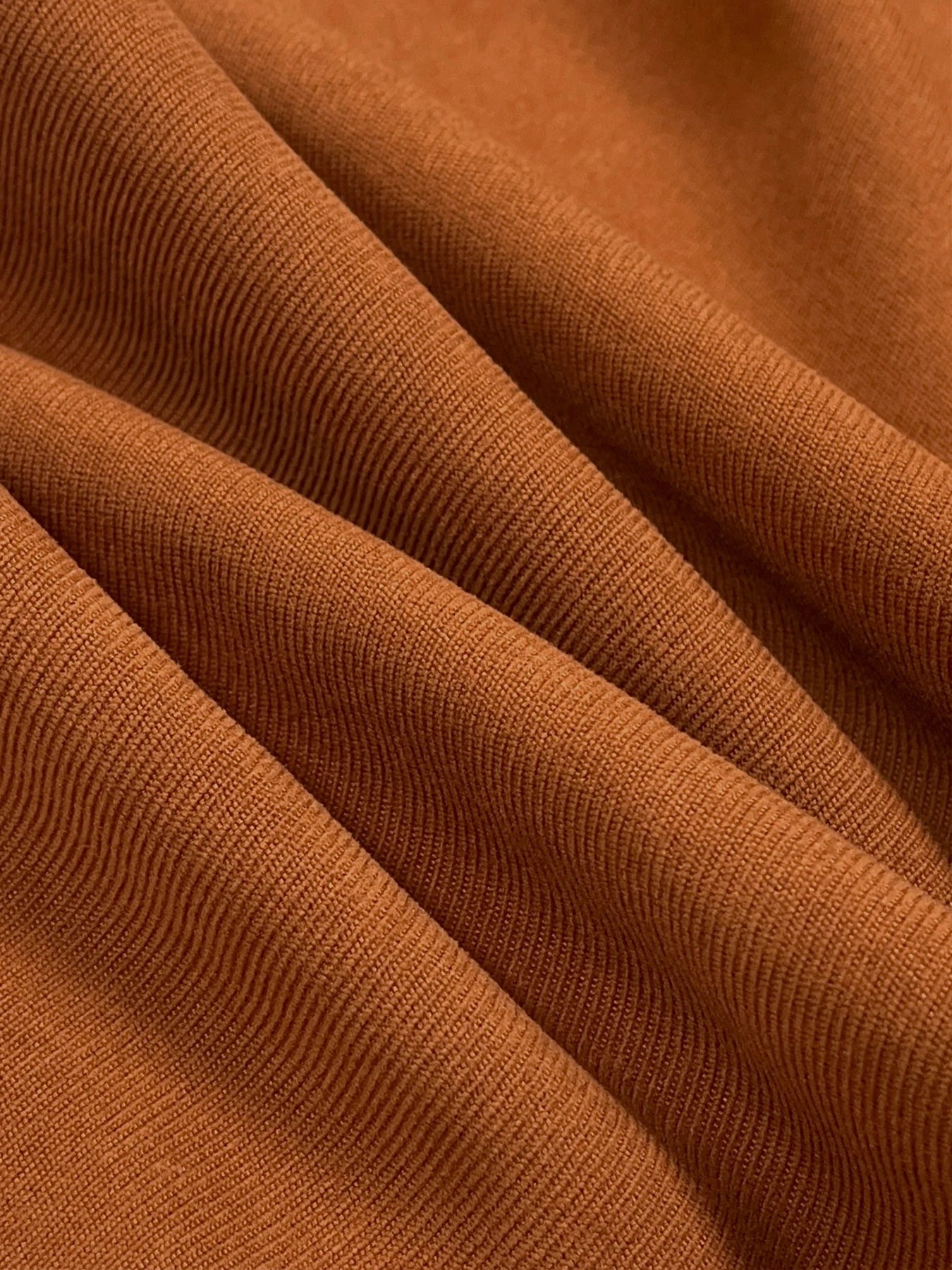 Article comforme à l'image, créez votre style en choisissant votre taille, couleur pour une satifaction parfaite!