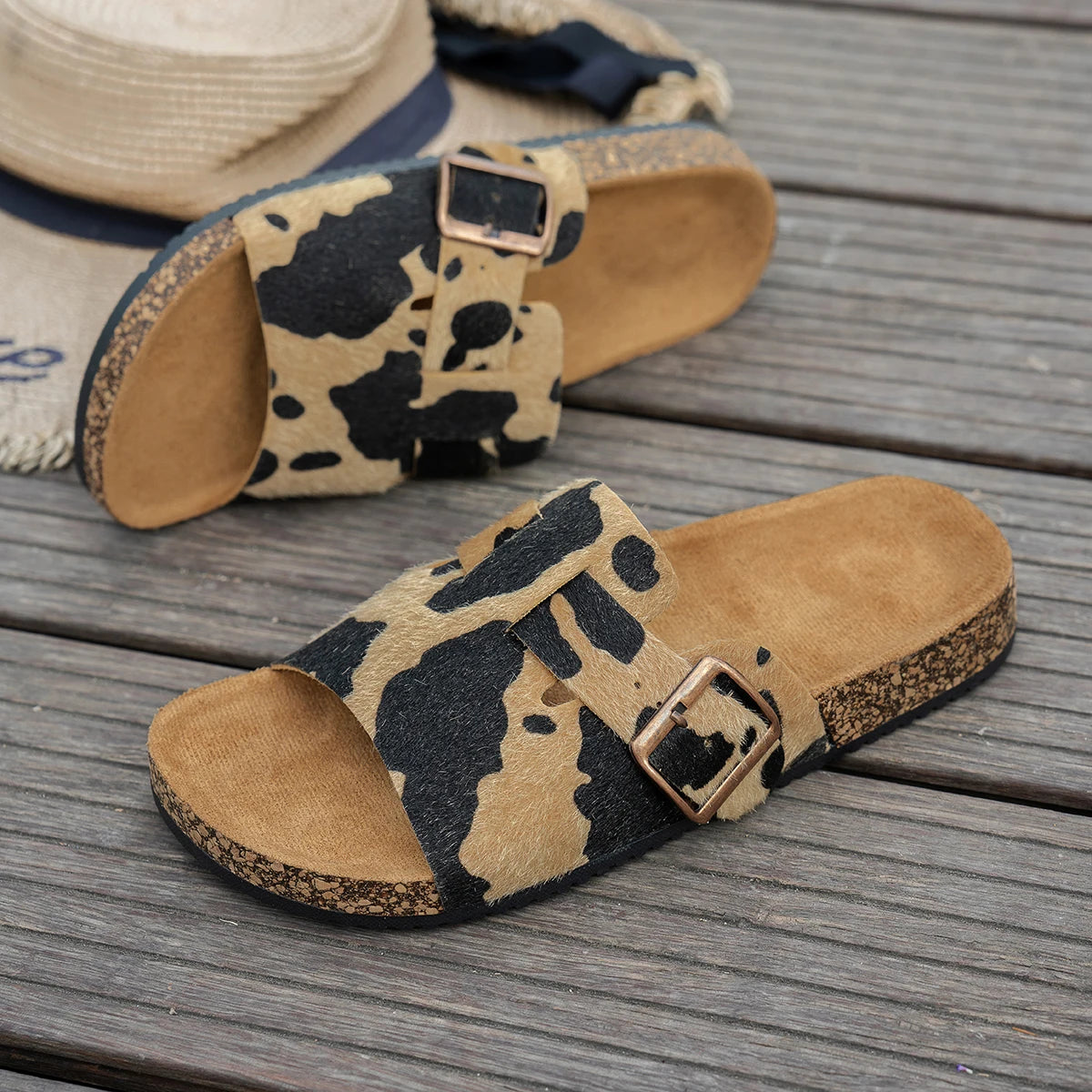 Article comforme à l'image, créez votre style en choisissant votre taille, couleur pour une satifaction parfaite!