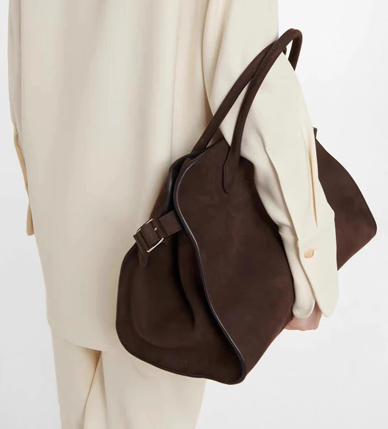 Article comforme à l'image, créez votre style en choisissant votre taille, couleur pour une satifaction parfaite!