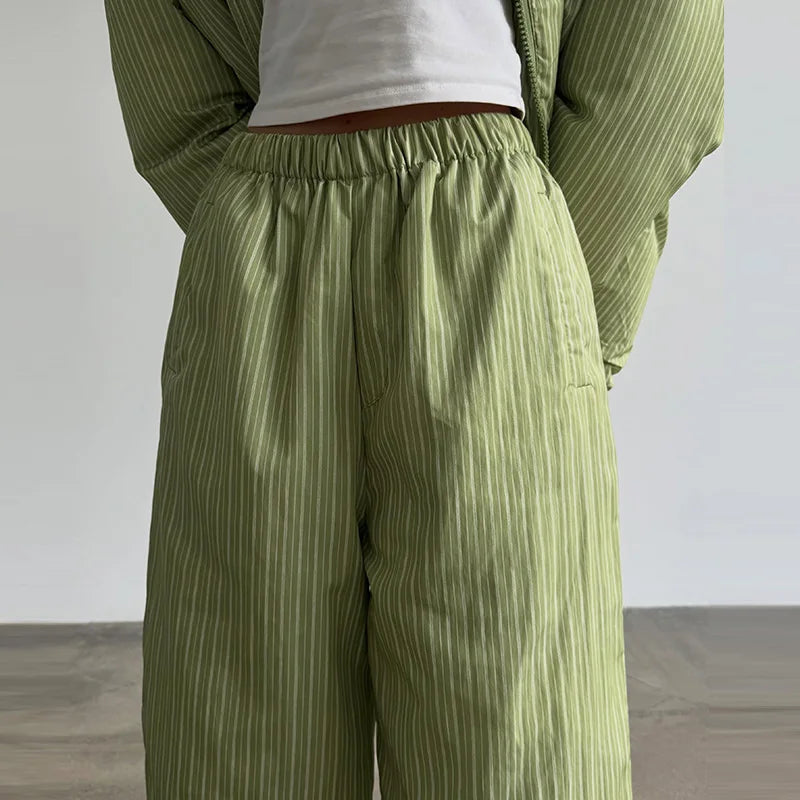 Women's Striped 2-Piece Set – Zip-Up Hooded Puffer Coat & Wide-Leg Jogger Pants | Warm Winter Suit