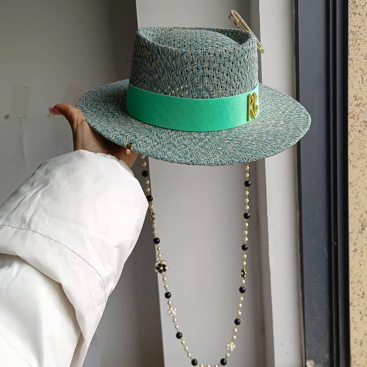 Red edging 2026 Sun Hats Hepburn hat Shiny Straw Hat European American  Braided Female Sunshade  chapeau femme LADYLYS