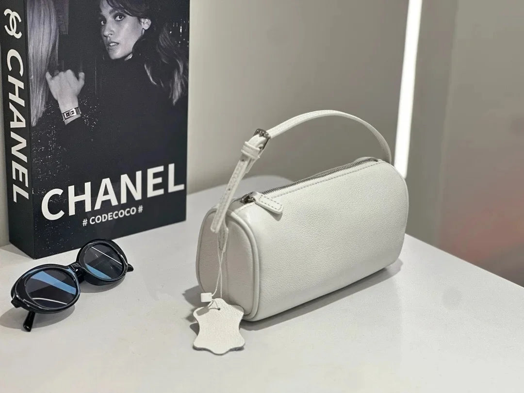 Article comforme à l'image, créez votre style en choisissant votre taille, couleur pour une satifaction parfaite!