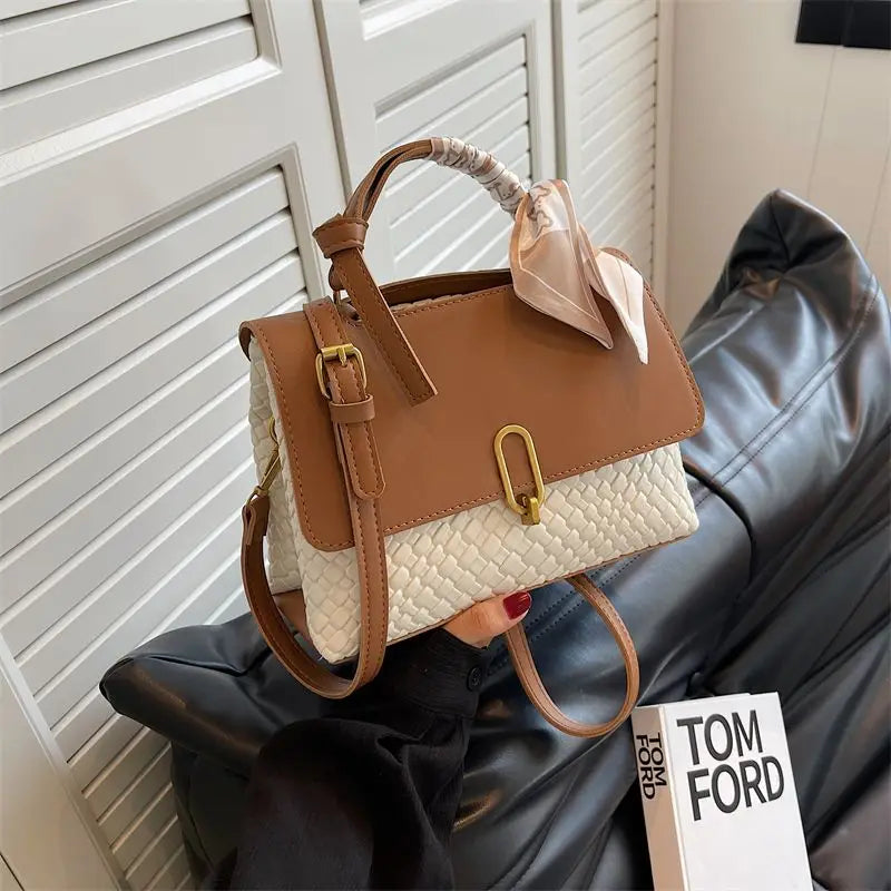 Article comforme à l'image, créez votre style en choisissant votre taille, couleur pour une satifaction parfaite!