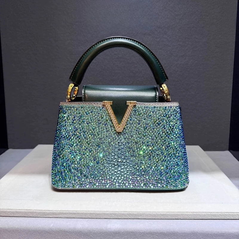 Article comforme à l'image, créez votre style en choisissant votre taille, couleur pour une satifaction parfaite!