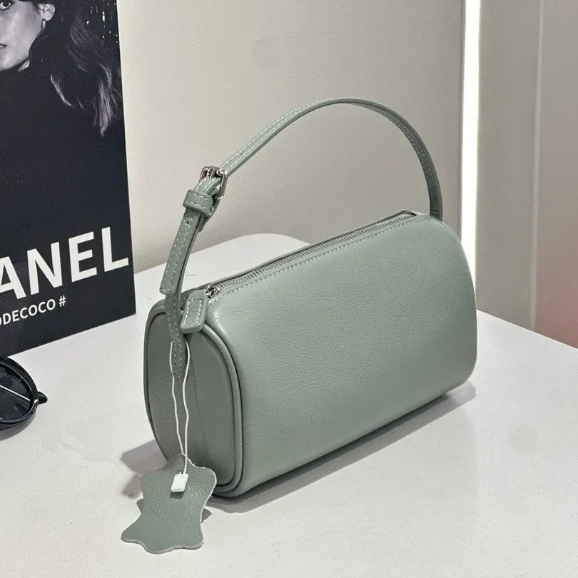 Article comforme à l'image, créez votre style en choisissant votre taille, couleur pour une satifaction parfaite!