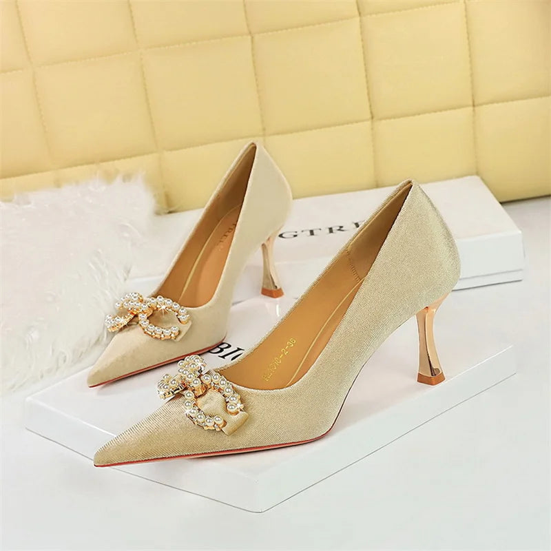 Article comforme à l'image, créez votre style en choisissant votre taille, couleur pour une satifaction parfaite!