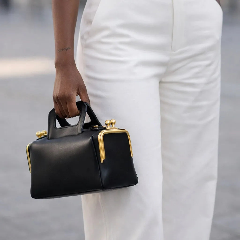 Article comforme à l'image, créez votre style en choisissant votre taille, couleur pour une satifaction parfaite!
