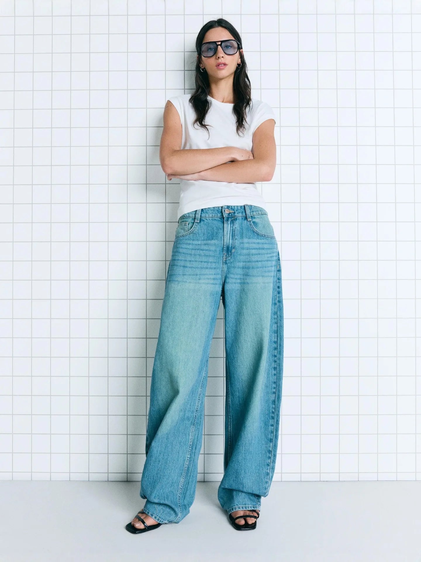 Article comforme à l'image, créez votre style en choisissant votre taille, couleur pour une satifaction parfaite!