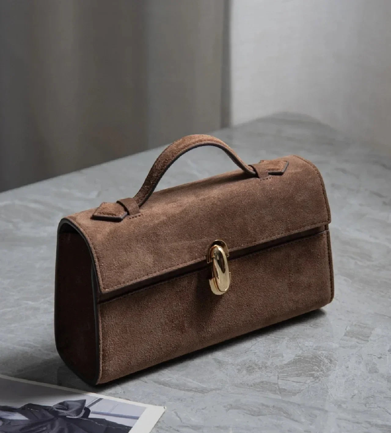 Article comforme à l'image, créez votre style en choisissant votre taille, couleur pour une satifaction parfaite!