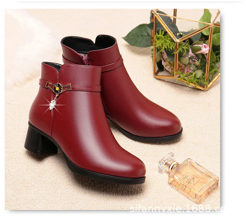 Women's Velvet Fleece-Lined Ankle Boots – Low Square Heel Anti-Slip Winter Booties