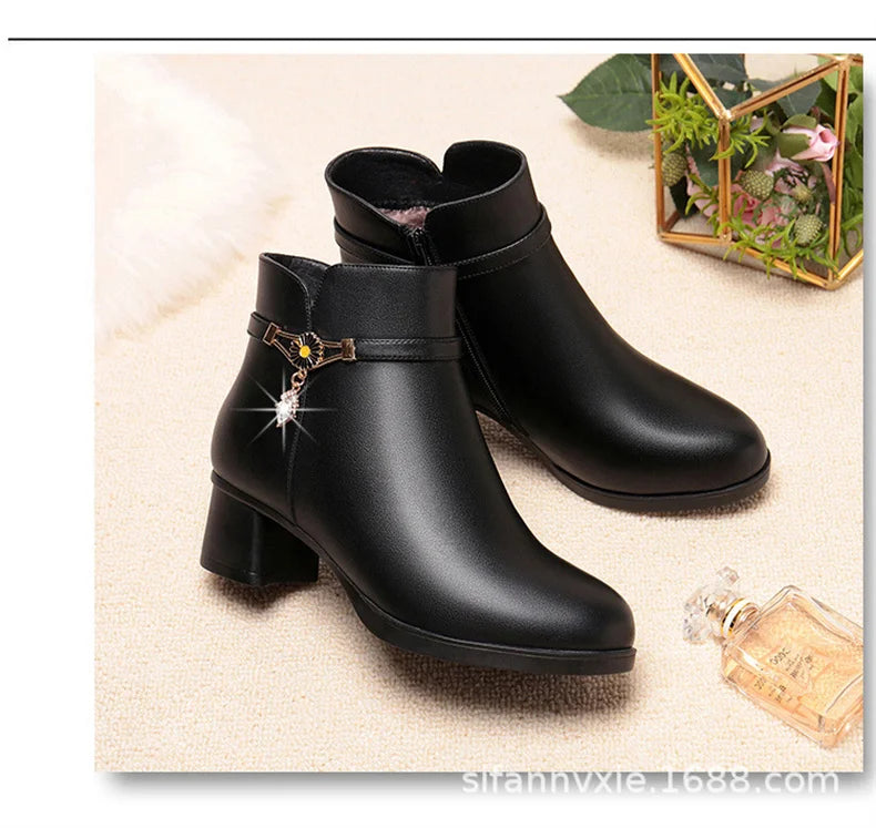 Women's Velvet Fleece-Lined Ankle Boots – Low Square Heel Anti-Slip Winter Booties