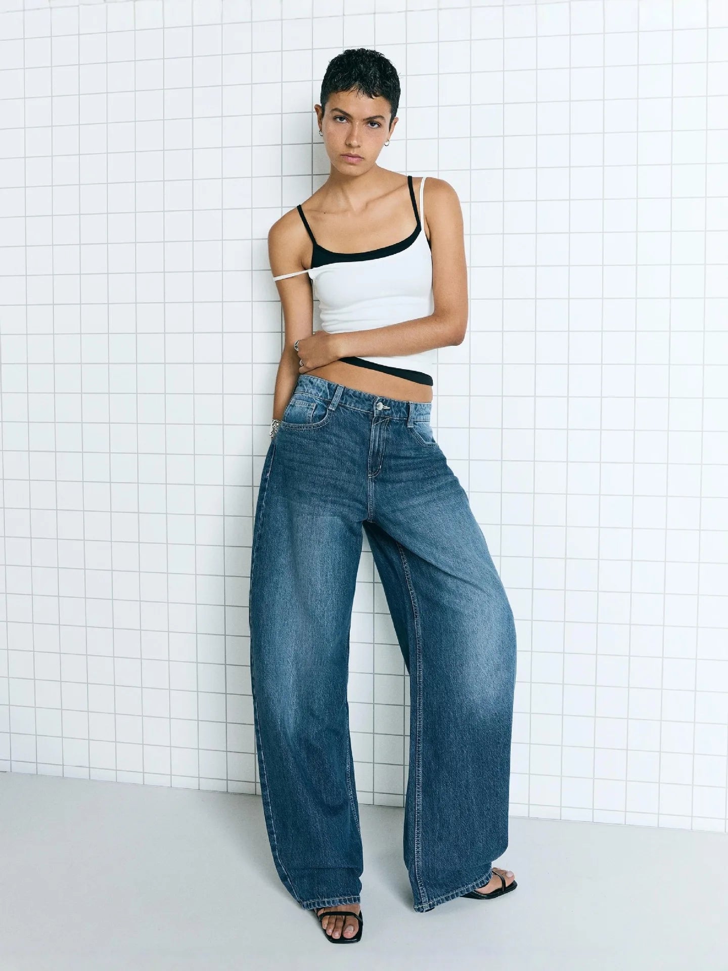 Article comforme à l'image, créez votre style en choisissant votre taille, couleur pour une satifaction parfaite!