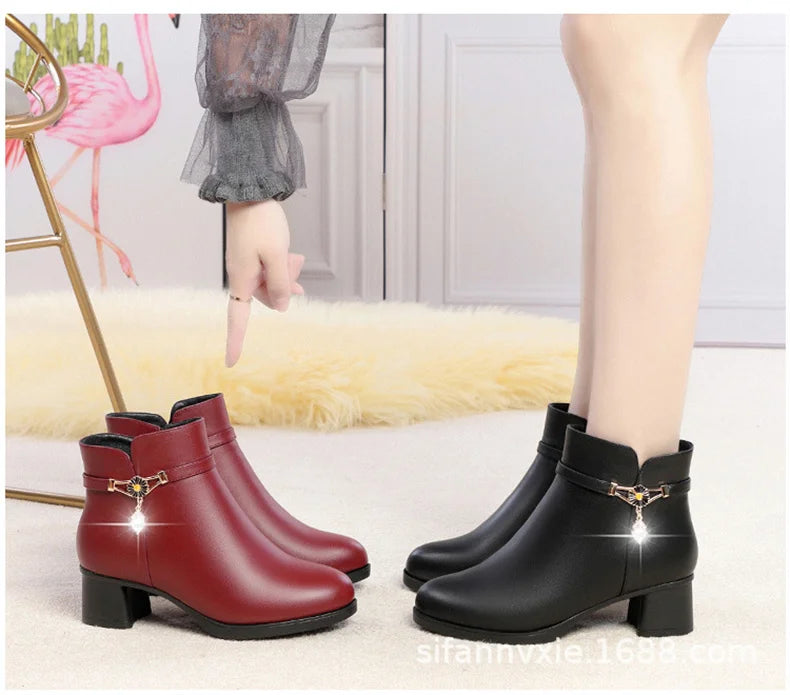 Women's Velvet Fleece-Lined Ankle Boots – Low Square Heel Anti-Slip Winter Booties