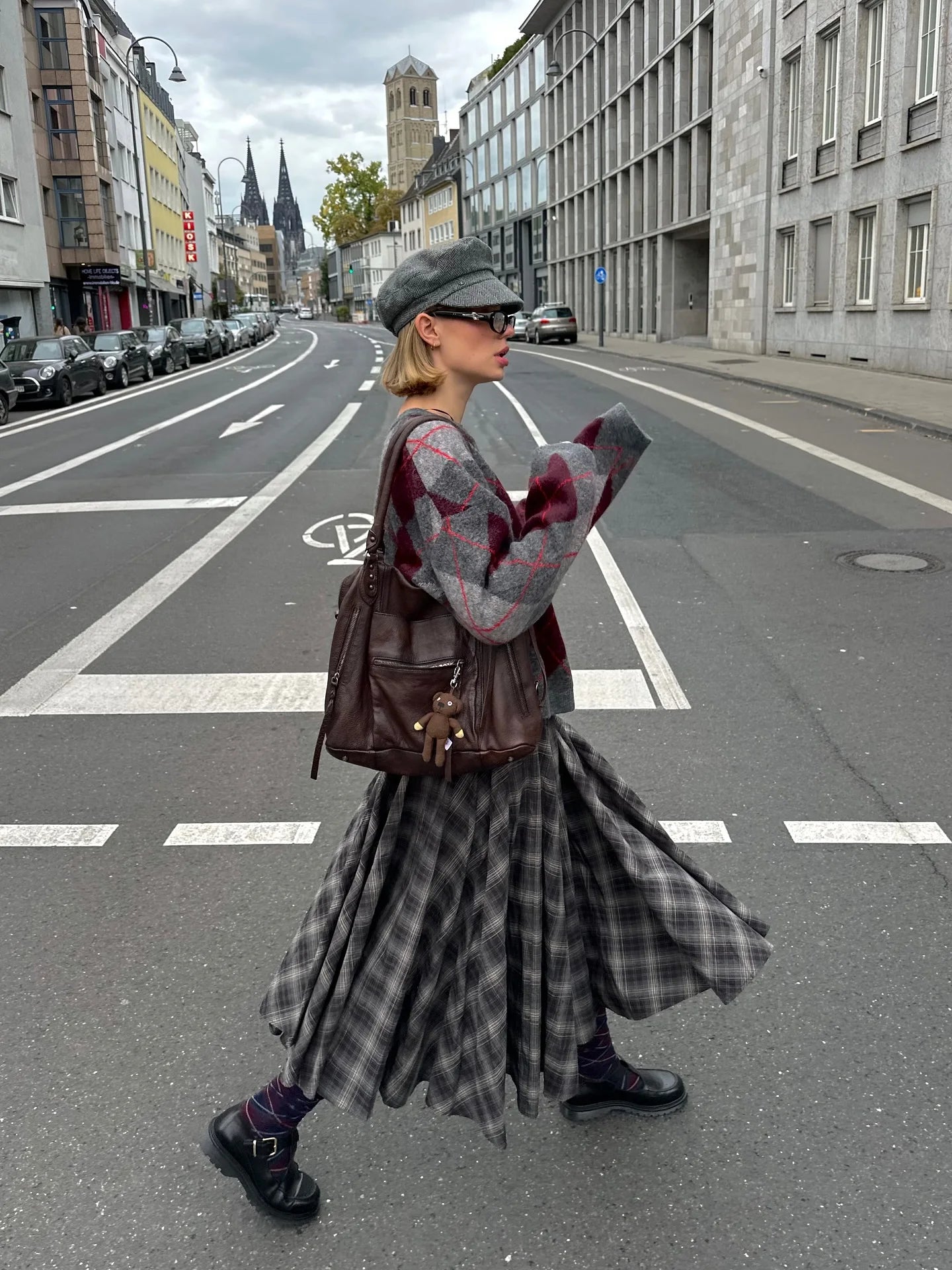 Article comforme à l'image, créez votre style en choisissant votre taille, couleur pour une satifaction parfaite!