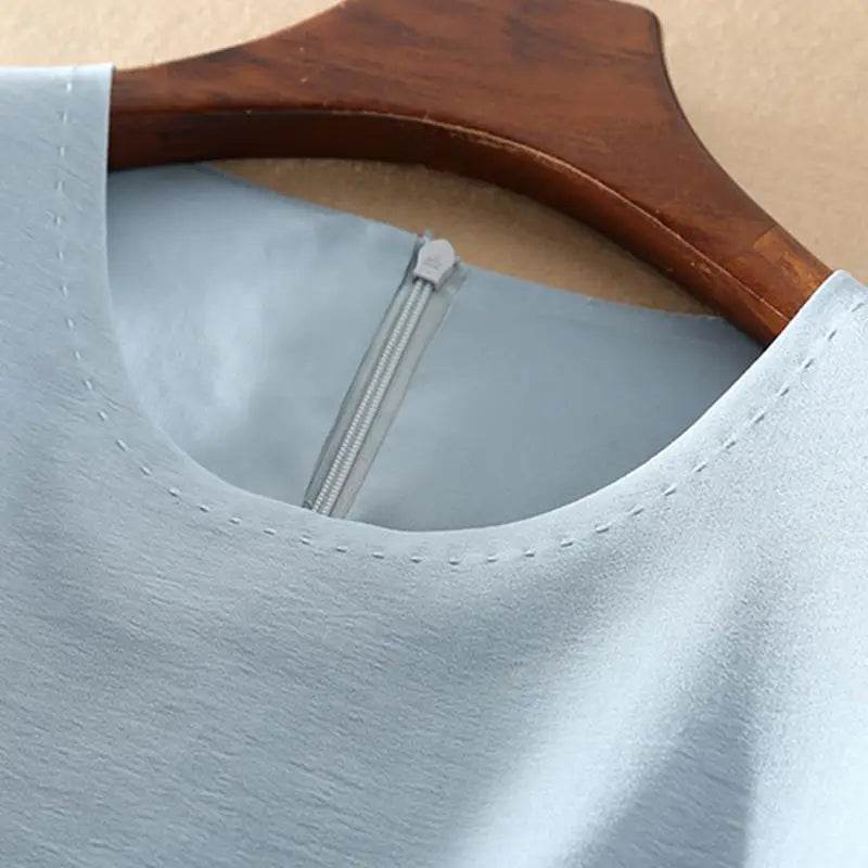 Article comforme à l'image, créez votre style en choisissant votre taille, couleur pour une satifaction parfaite!