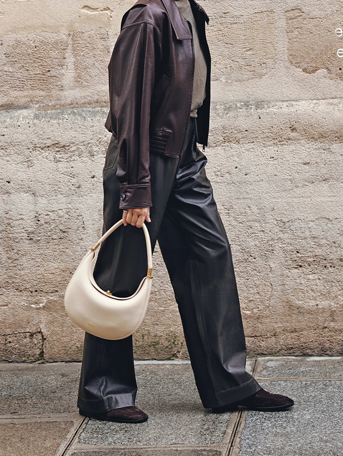 Article comforme à l'image, créez votre style en choisissant votre taille, couleur pour une satifaction parfaite!