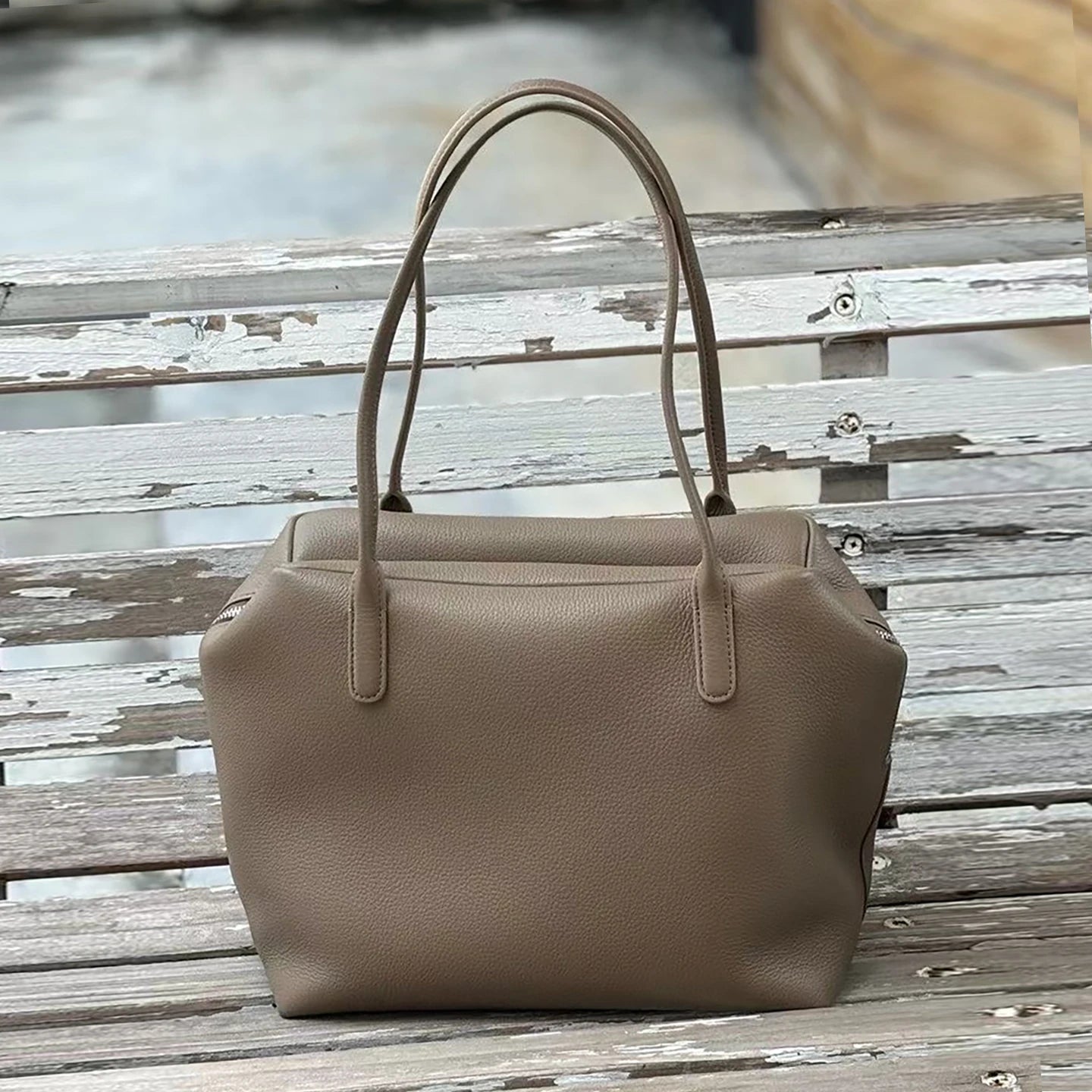 Article comforme à l'image, créez votre style en choisissant votre taille, couleur pour une satifaction parfaite!