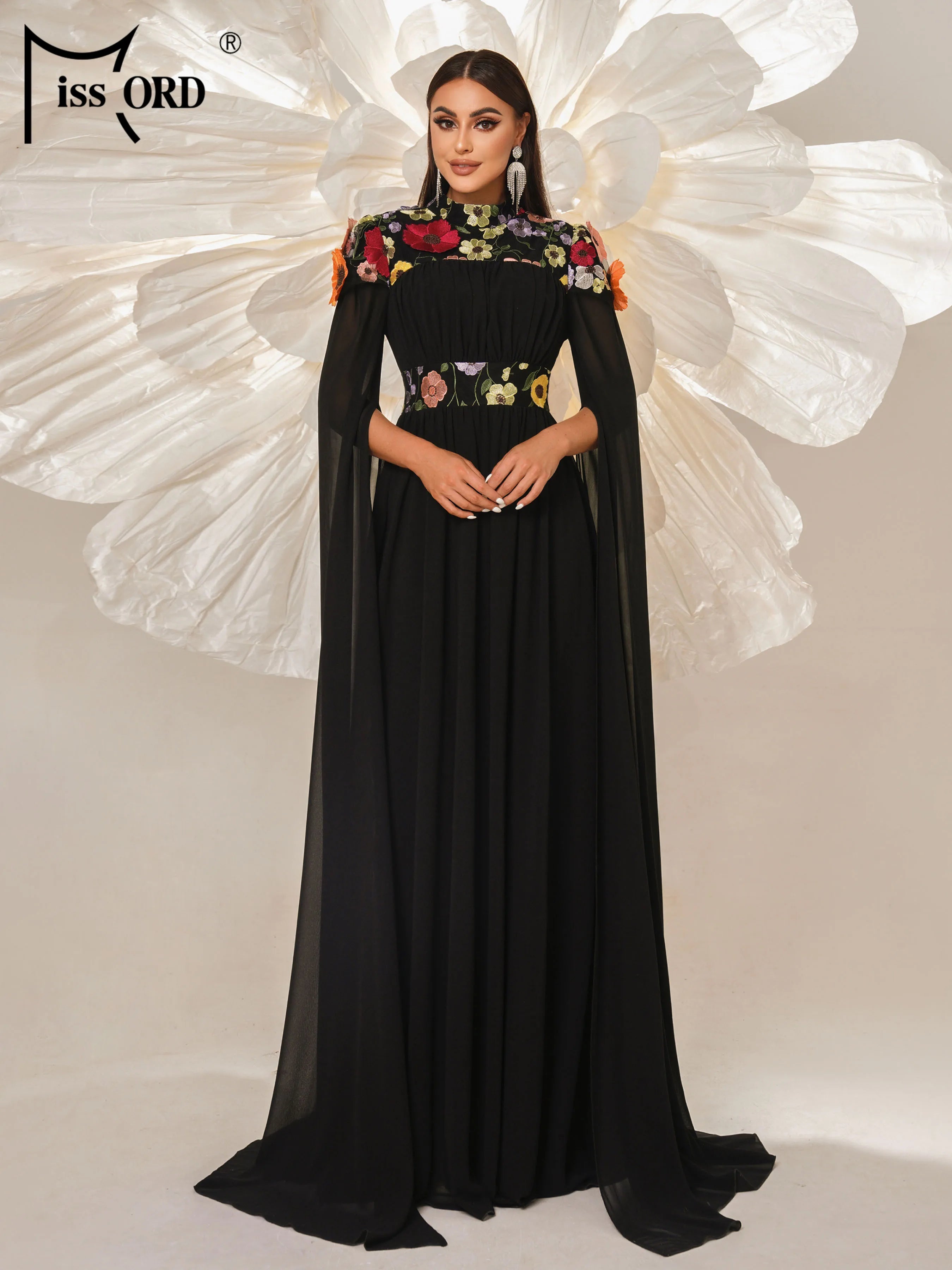 Article comforme à l'image, créez votre style en choisissant votre taille, couleur pour une satifaction parfaite!