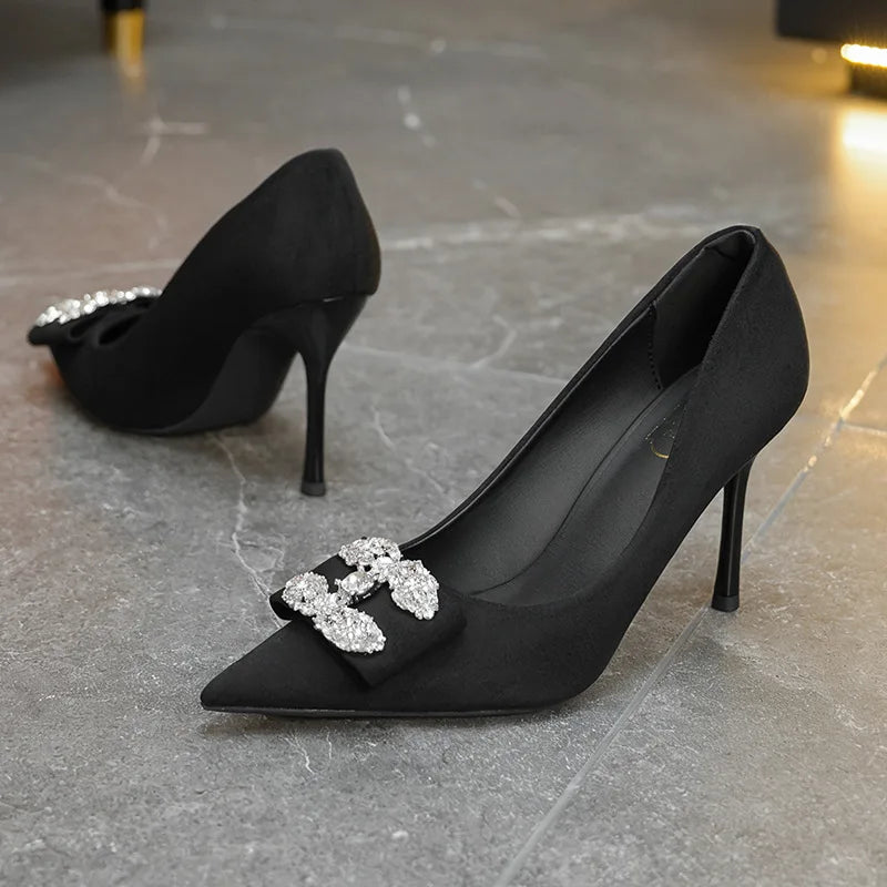 Article comforme à l'image, créez votre style en choisissant votre taille, couleur pour une satifaction parfaite!