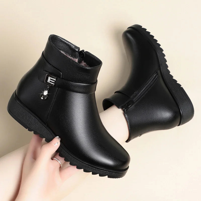 Women's Warm Fleece Chelsea Ankle Boots – Zip-Up Plush-Lined Winter Booties