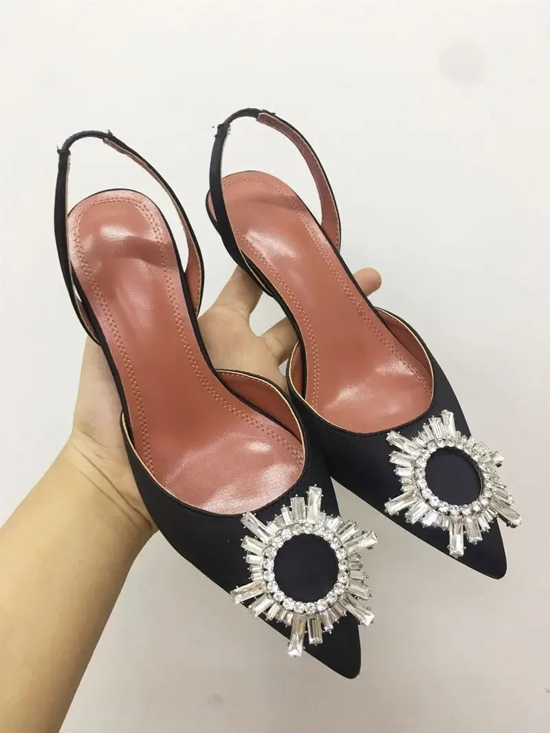 Article comforme à l'image, créez votre style en choisissant votre taille, couleur pour une satifaction parfaite!