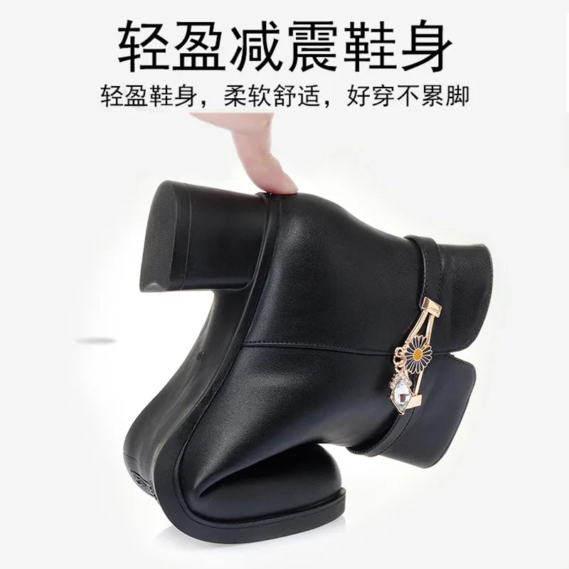 Women's Velvet Fleece-Lined Ankle Boots – Low Square Heel Anti-Slip Winter Booties