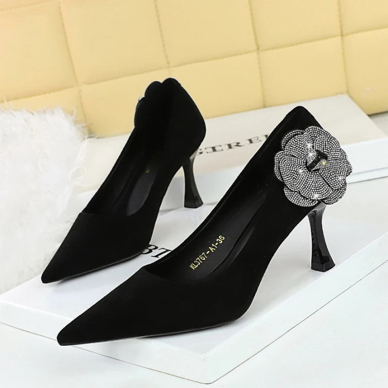 Article comforme à l'image, créez votre style en choisissant votre taille, couleur pour une satifaction parfaite!