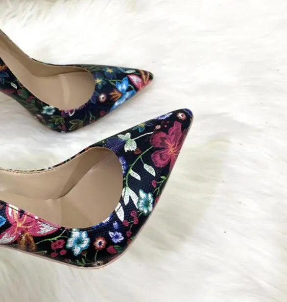 Article comforme à l'image, créez votre style en choisissant votre taille, couleur pour une satifaction parfaite!