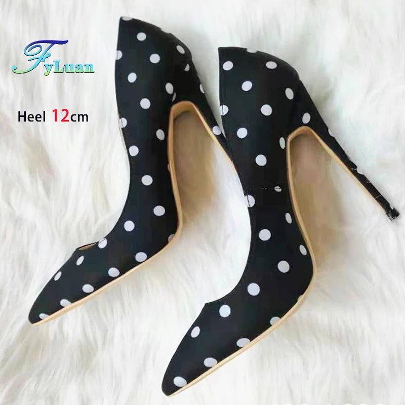 Article comforme à l'image, créez votre style en choisissant votre taille, couleur pour une satifaction parfaite!