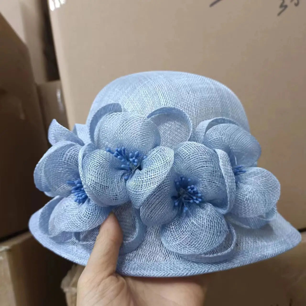 Article comforme à l'image, créez votre style en choisissant votre taille, couleur pour une satifaction parfaite!