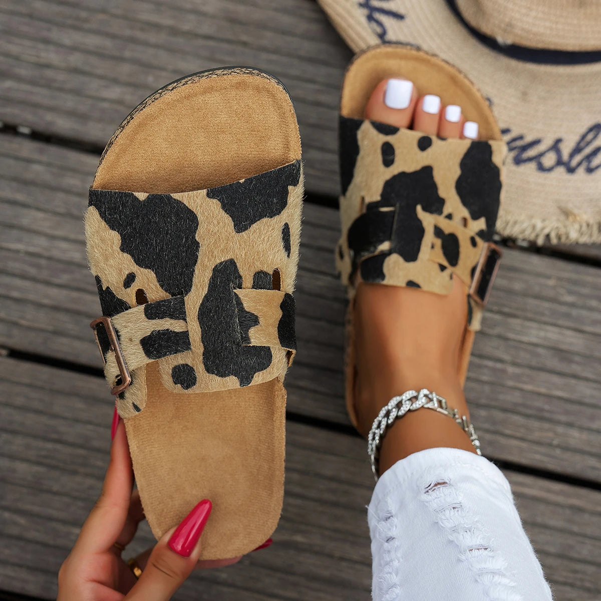 Article comforme à l'image, créez votre style en choisissant votre taille, couleur pour une satifaction parfaite!