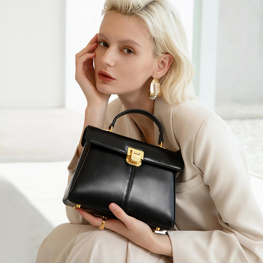 Article comforme à l'image, créez votre style en choisissant votre taille, couleur pour une satifaction parfaite!