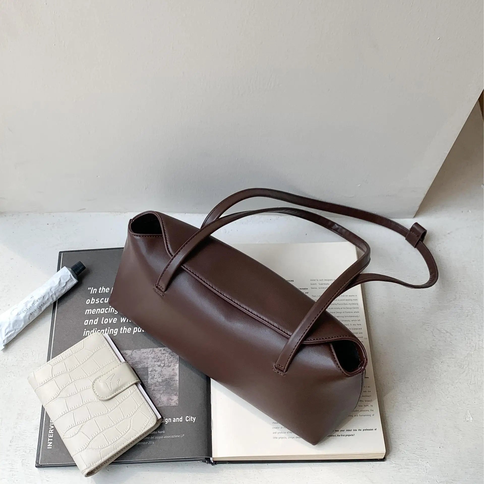 Article comforme à l'image, créez votre style en choisissant votre taille, couleur pour une satifaction parfaite!