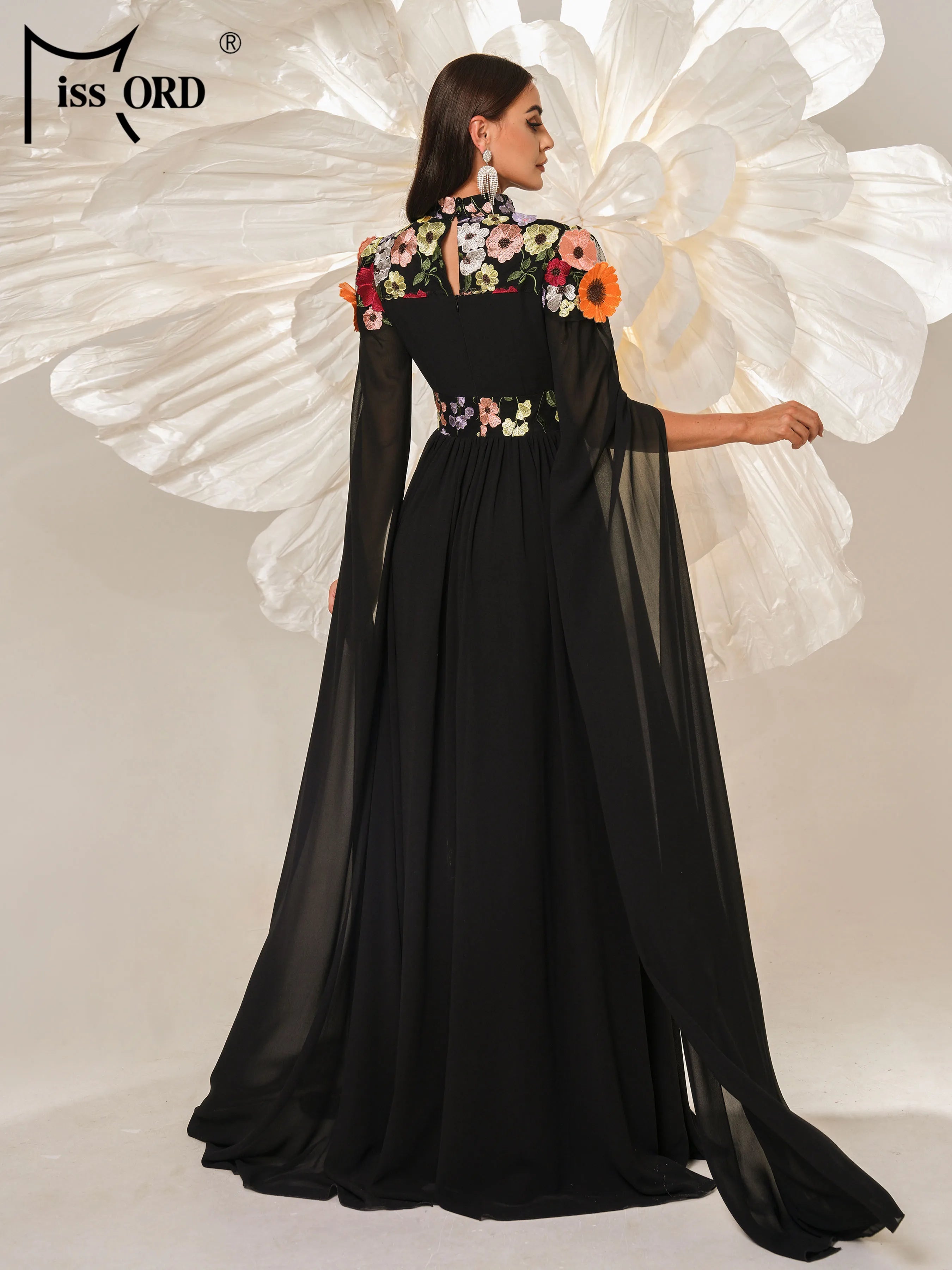 Article comforme à l'image, créez votre style en choisissant votre taille, couleur pour une satifaction parfaite!