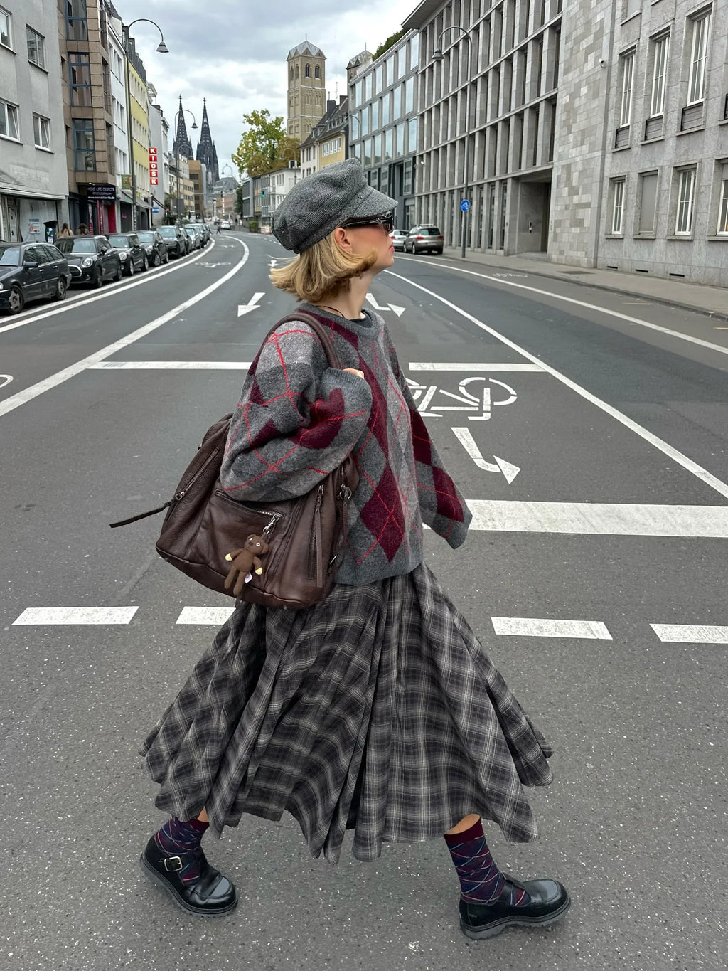 Article comforme à l'image, créez votre style en choisissant votre taille, couleur pour une satifaction parfaite!