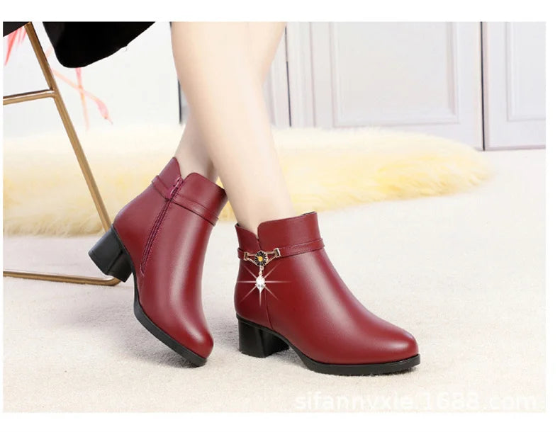 Women's Velvet Fleece-Lined Ankle Boots – Low Square Heel Anti-Slip Winter Booties