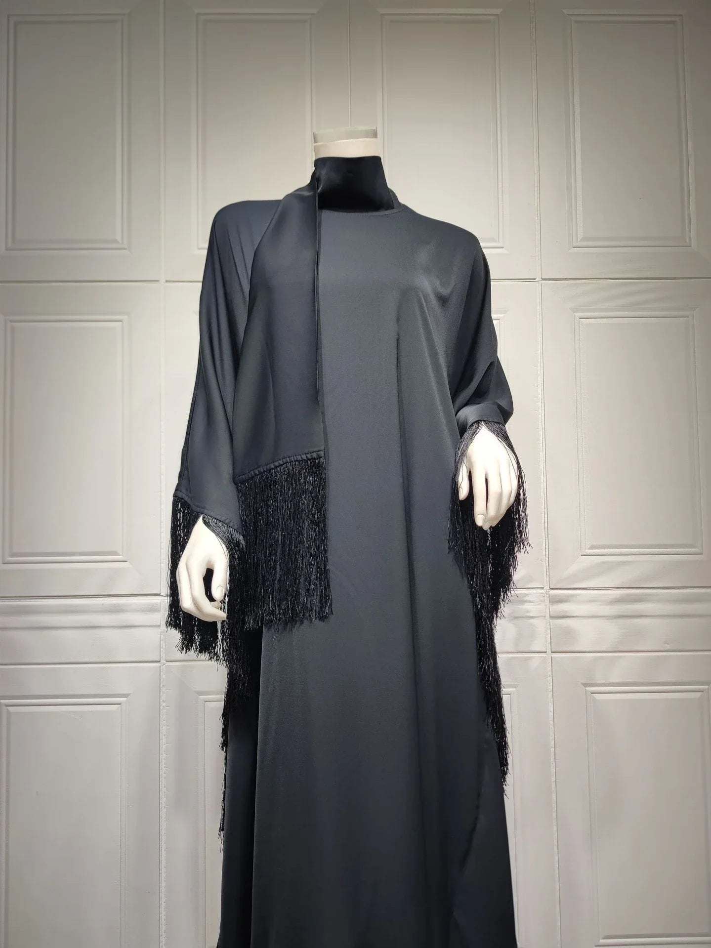Women's Elegant Tassel Abaya Kaftan – Loose Long Evening Dress | Eid, Ramadan & Party Occasion