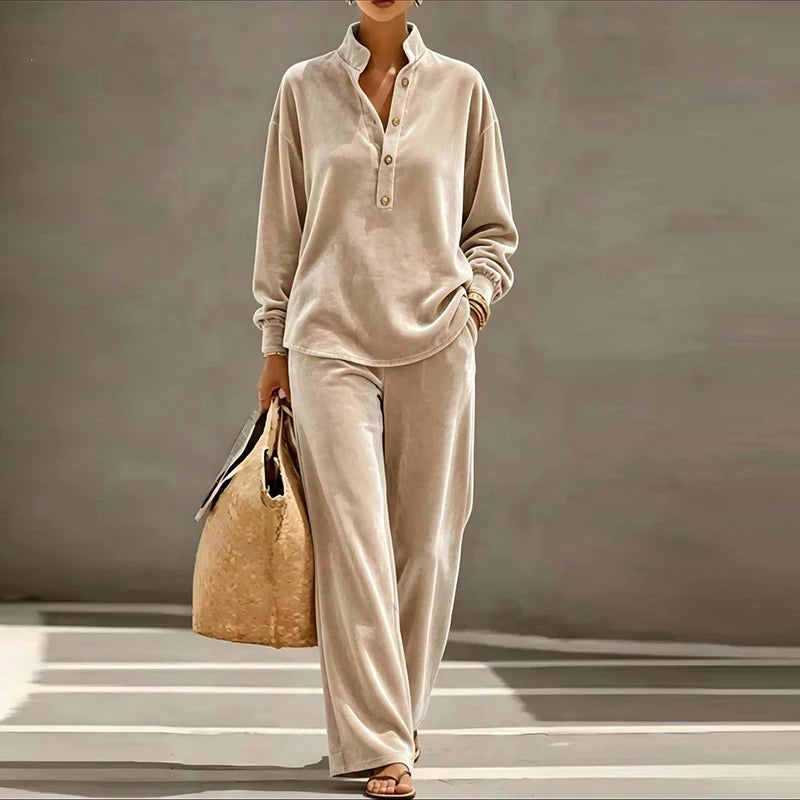 Women's Velvet 2-Piece Set: Stand Collar Blouse and Wide-Leg Trousers